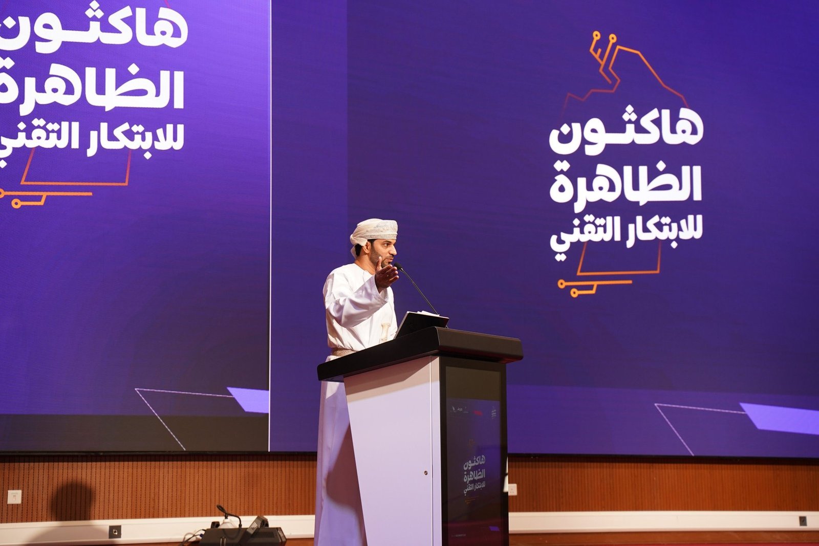 GuwX-bTX0AAUlnr-8aoDJ7